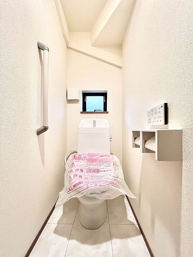 トイレは1階と2階それぞれに配置されていてとても便利です。