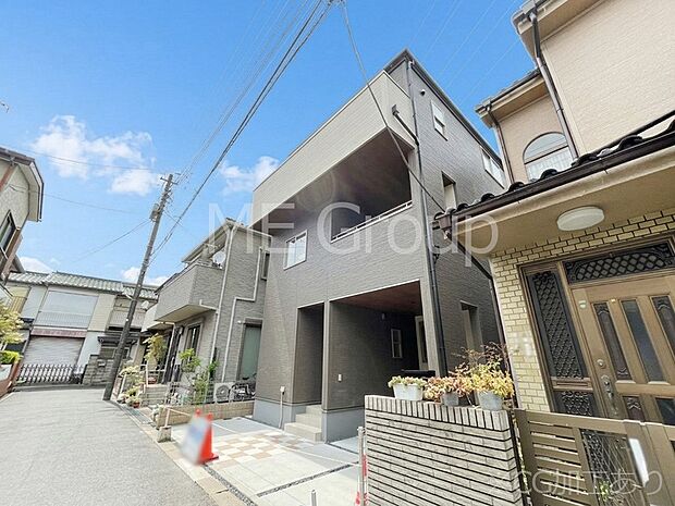 溢れる陽光でご家族の笑顔も輝く