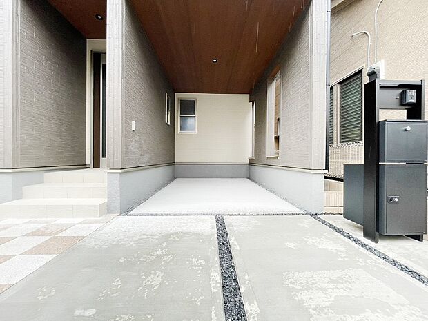 雨風から大切な愛車を守るビルトインガレージ