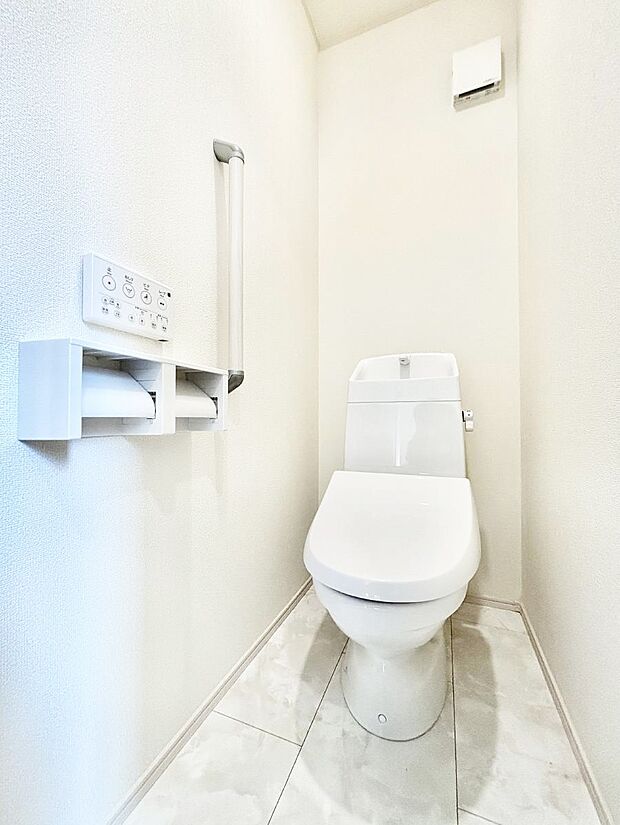 トイレは1階と2階それぞれに配置されていてとても便利です。