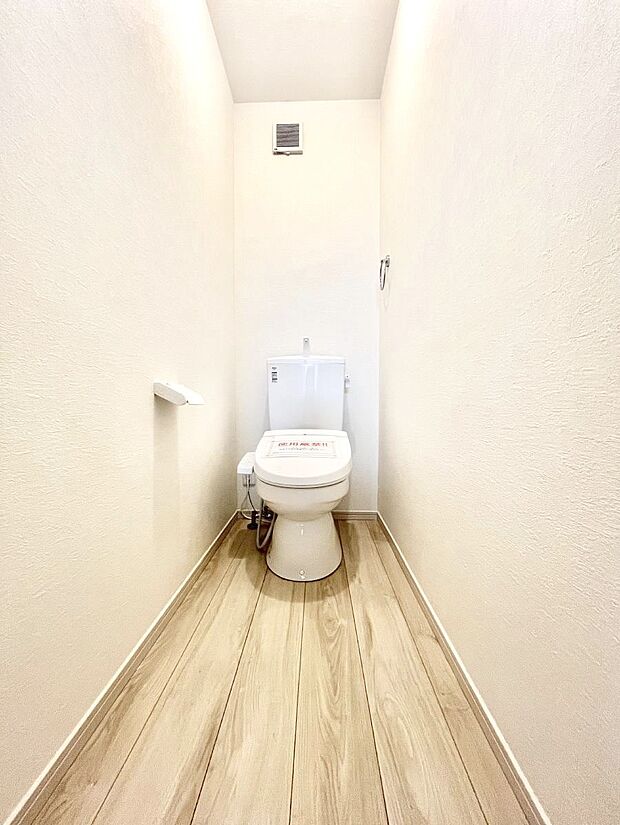 トイレは1階と2階それぞれに配置されていてとても便利です。