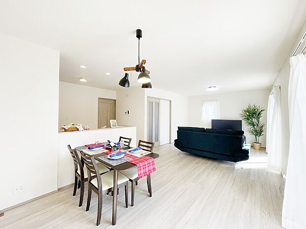 家族が自然と集まる憩いのスペースになりそう