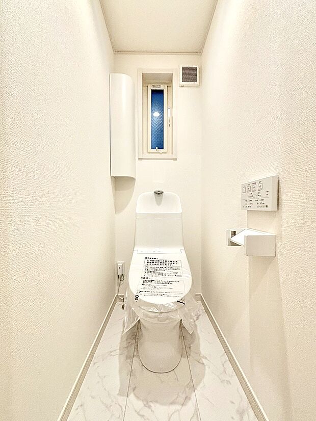トイレは安心の2箇所!朝のバタバタも一安心です。