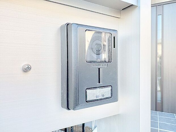 ＴＶモニター付インターホンでセキュリティ面にも配慮。