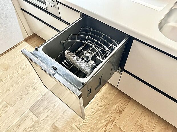 面倒なお片づけは食洗機にお任せ!家事の負担が減って、時間にも気持ちにもゆとりができます。