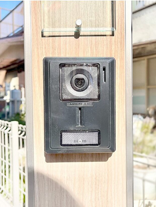 ＴＶモニター付インターホンでセキュリティ面にも配慮。