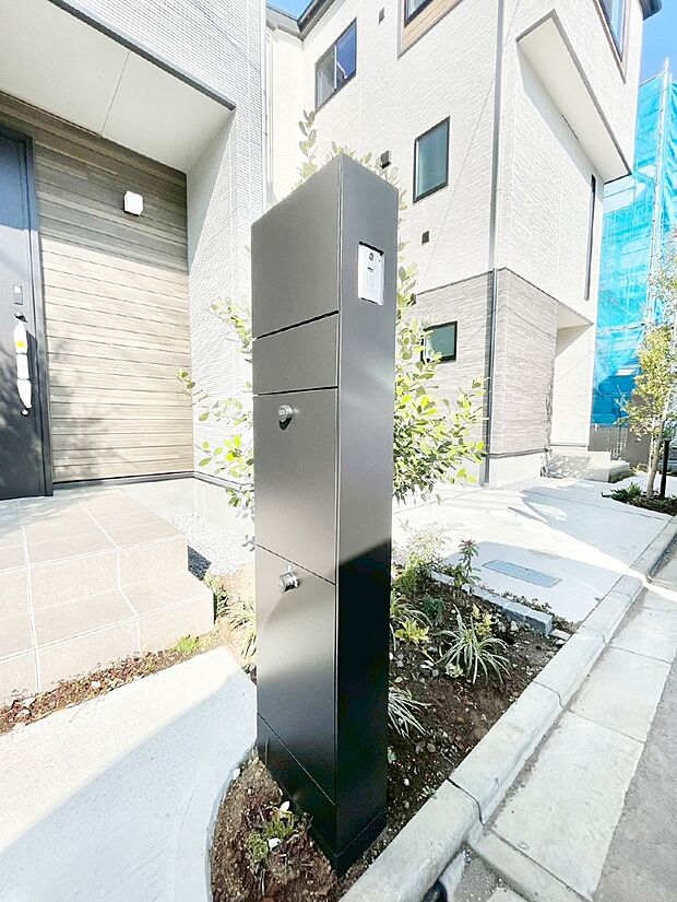 表札・インターホン・ポストをひとつに集約