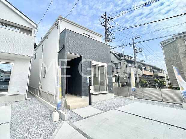 洗練された外観、上質な住空間が広がる室内は永く安心して過ごせる住居です。