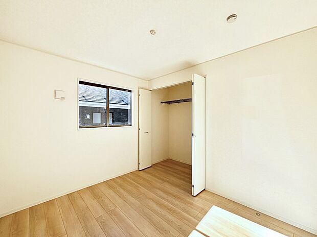 子供部屋にもおすすめな収納スペースたっぷりの居室