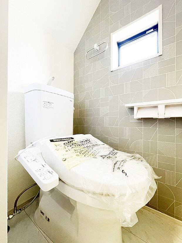 トイレは温水洗浄機能付き