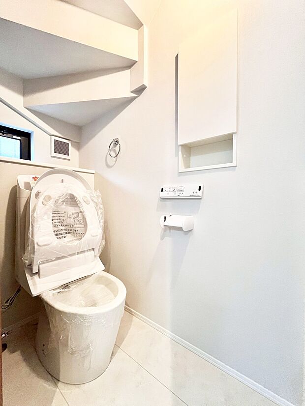 トイレは1階と2階それぞれに配置されていてとても便利です。