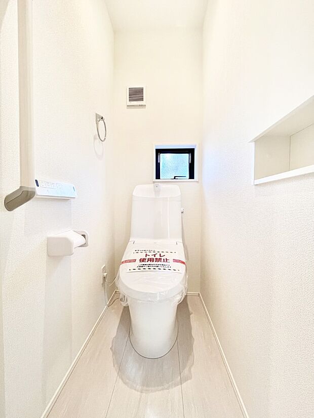 清潔感のある白を基調とした落ち着ける空間