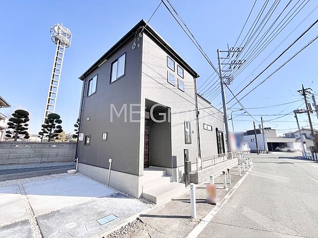 溢れる陽光でご家族の笑顔も輝く