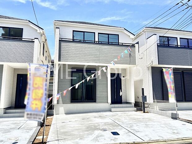 シンプルで落ち着きのある建物は住むかたの個性でオリジナルなものになっていきます。