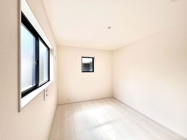 爽やかな日差しがお部屋全体を優しく包み込んでくれます