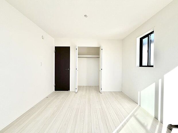 収納が充実しているので居住スペースを広々使えます  