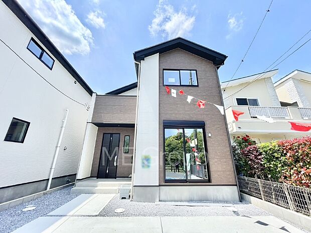 洗練された外観、上質な住空間が広がる室内は永く安心して過ごせる住居です。 