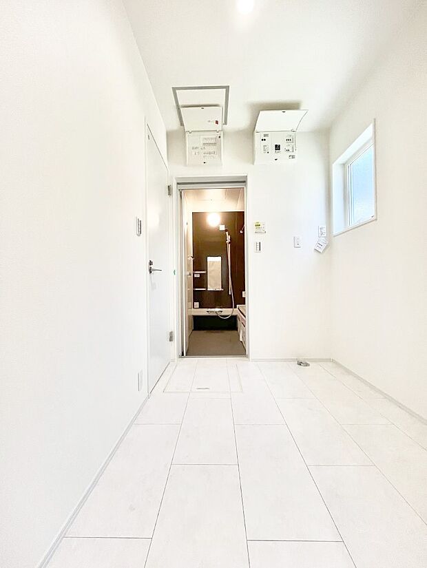 身支度もスムーズにおこなえる脱衣場