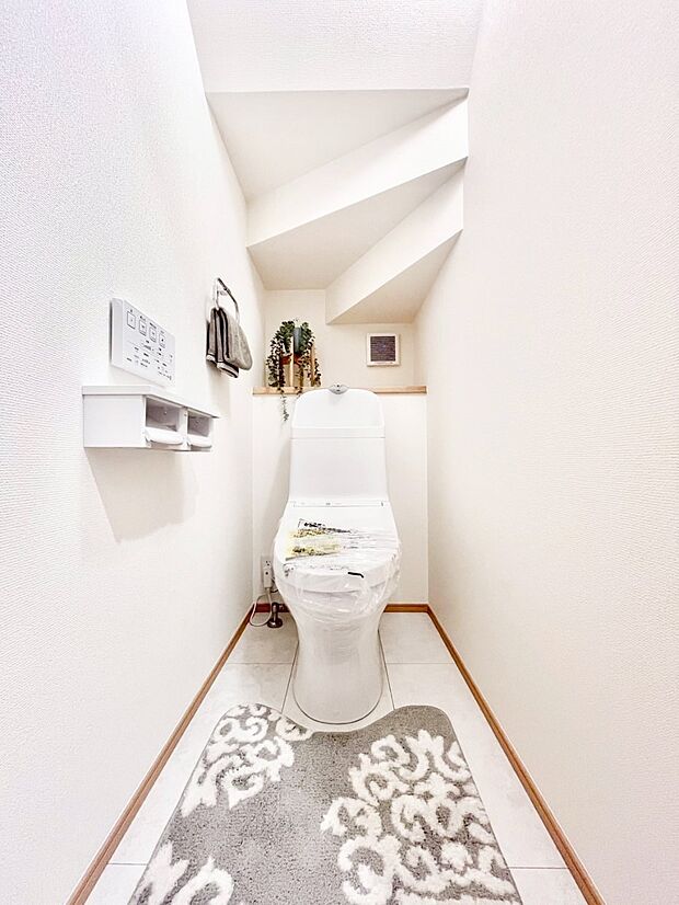 トイレは温水洗浄機能付き