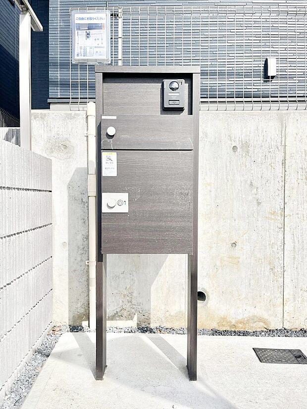 表札・インターホン・ポストをひとつに集約