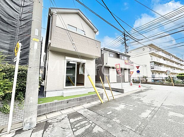 洗練された外観、上質な住空間が広がる室内は永く安心して過ごせる住居です。 