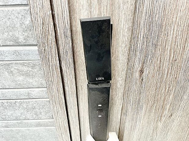 スマートに開錠できる電子キー