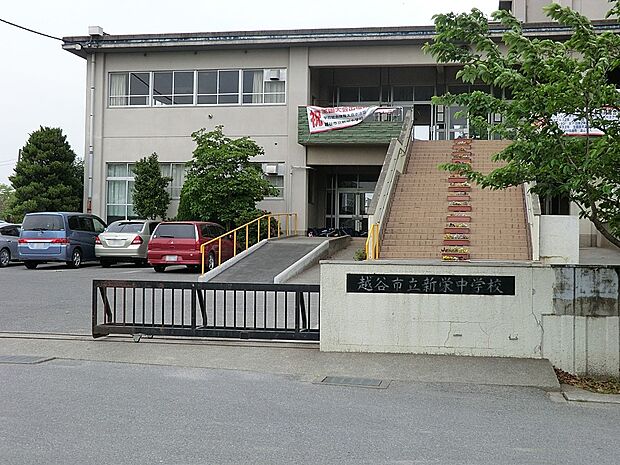 中学校 1500m 越谷市立新栄中学校