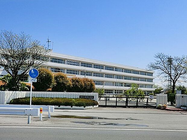 小学校 1000m 三郷市立前間小学校