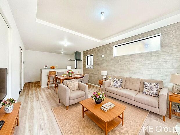 アクセントクロスを使用したワンランクアップの空間　※家具はCGです