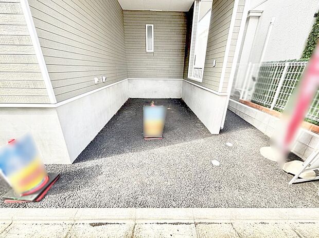 ビルトインタイプは大切なお車を傷や汚れから守ることができます。