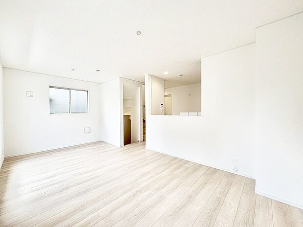 対面キッチン&リビングイン階段を採用したリビングは家族の絆深まる空間です