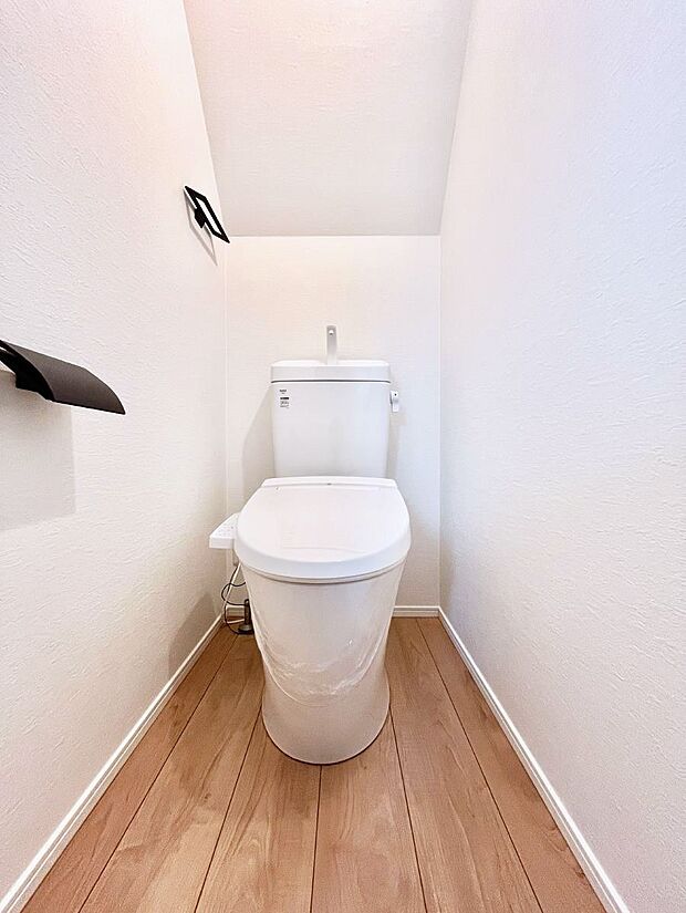 トイレは安心の2箇所!朝のバタバタも一安心です。
