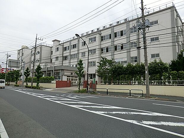中学校 1400m 足立区立西新井中学校