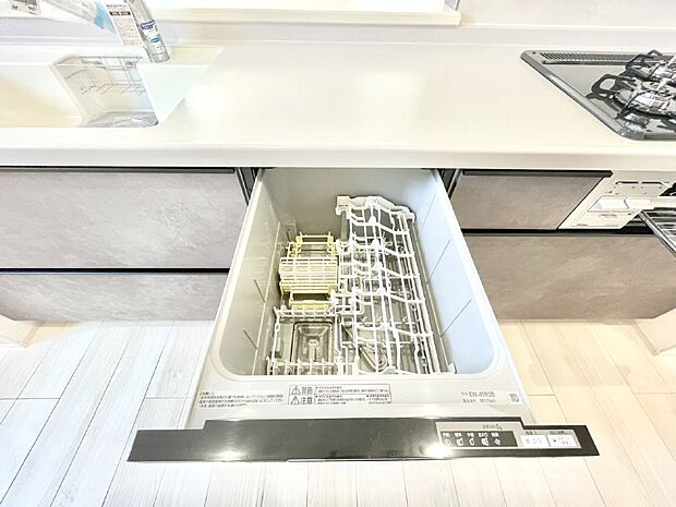 面倒なお片づけは食洗機にお任せ!家事の負担が減って、時間にも気持ちにもゆとりができます。