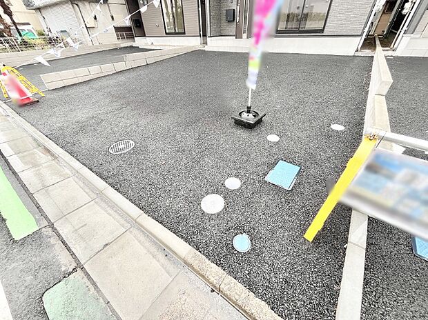 駐車2台可能!急なお客様の駐車に。また、ご家族の自転車スペースとしても大活躍。