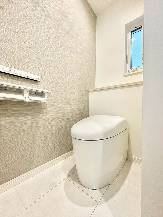 トイレは1階と2階それぞれに配置されていてとても便利です。 