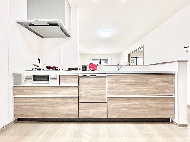 毎日使うキッチンだから、使いやすさ＆お手入れのしやすさにこだわりました。 