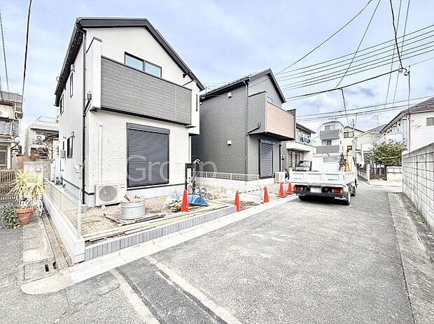 前面道路はきちんと整備されています