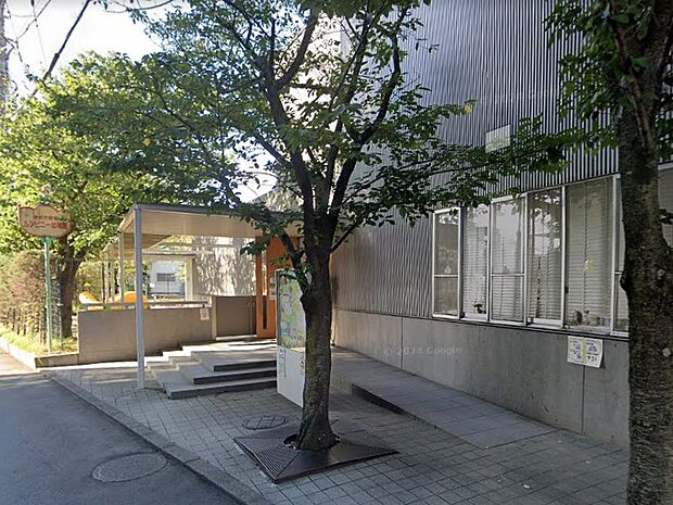 幼稚園・保育園 200m 柴又帝釈天附属ルンビニー幼稚園