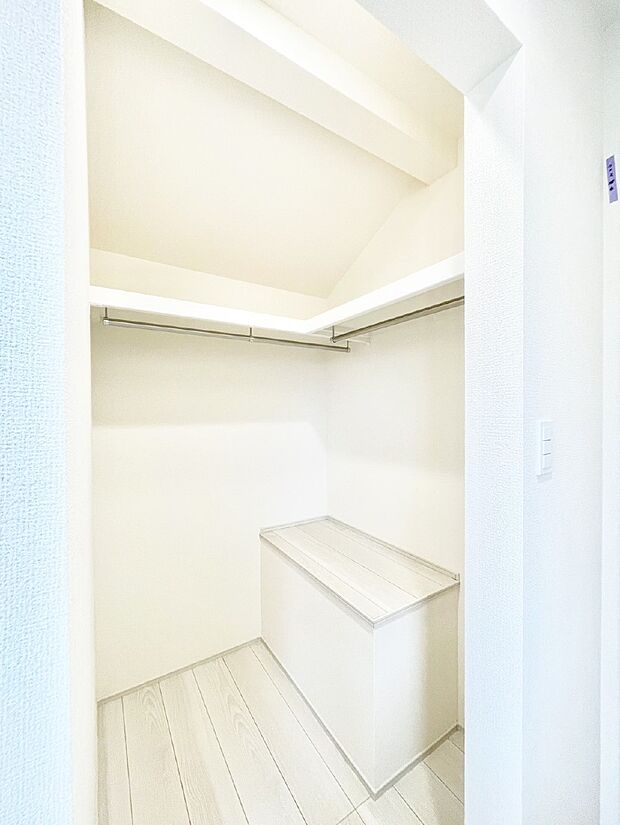毎日の服選びが楽しくなるウォークインクローゼット