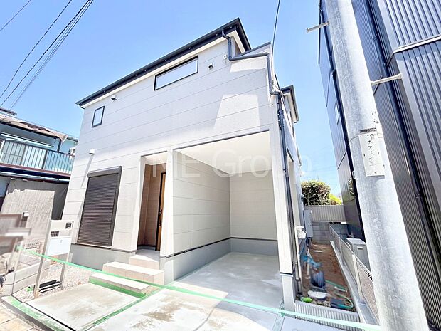 洗練された外観、上質な住空間が広がる室内は永く安心して過ごせる住居です。