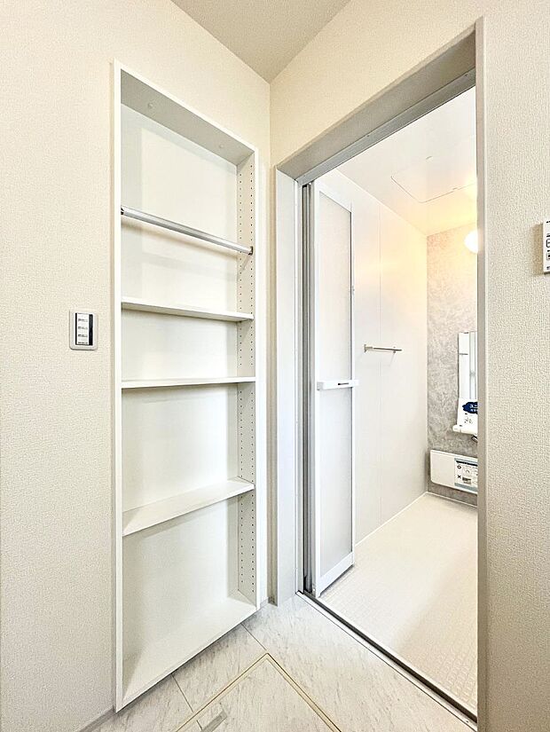 便利なリネン庫で、スッキリした使いやすい洗面室に  