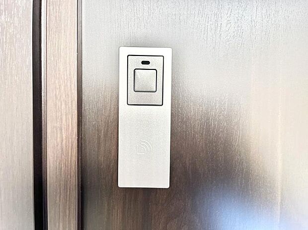 スマートに開錠できる電子キー