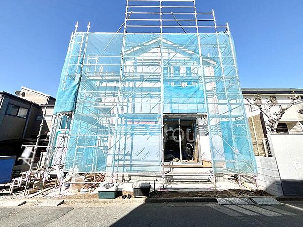 溢れる陽光でご家族の笑顔も輝く