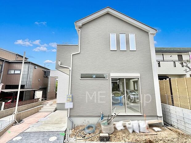 溢れる陽光でご家族の笑顔も輝く