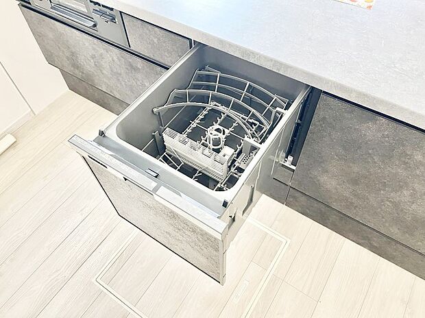 面倒なお片づけは食洗機にお任せ!家事の負担が減って、時間にも気持ちにもゆとりができます。