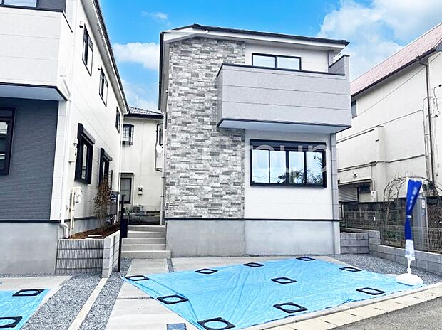 溢れる陽光でご家族の笑顔も輝く