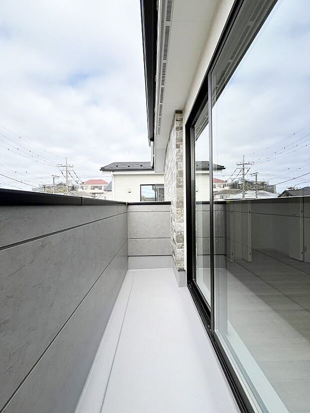 風通しの良いバルコニー