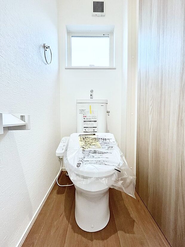 トイレは1階と2階それぞれに配置されていてとても便利です。