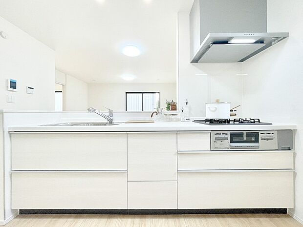 毎日使うキッチンだから、使いやすさ&お手入れのしやすさにこだわりました。